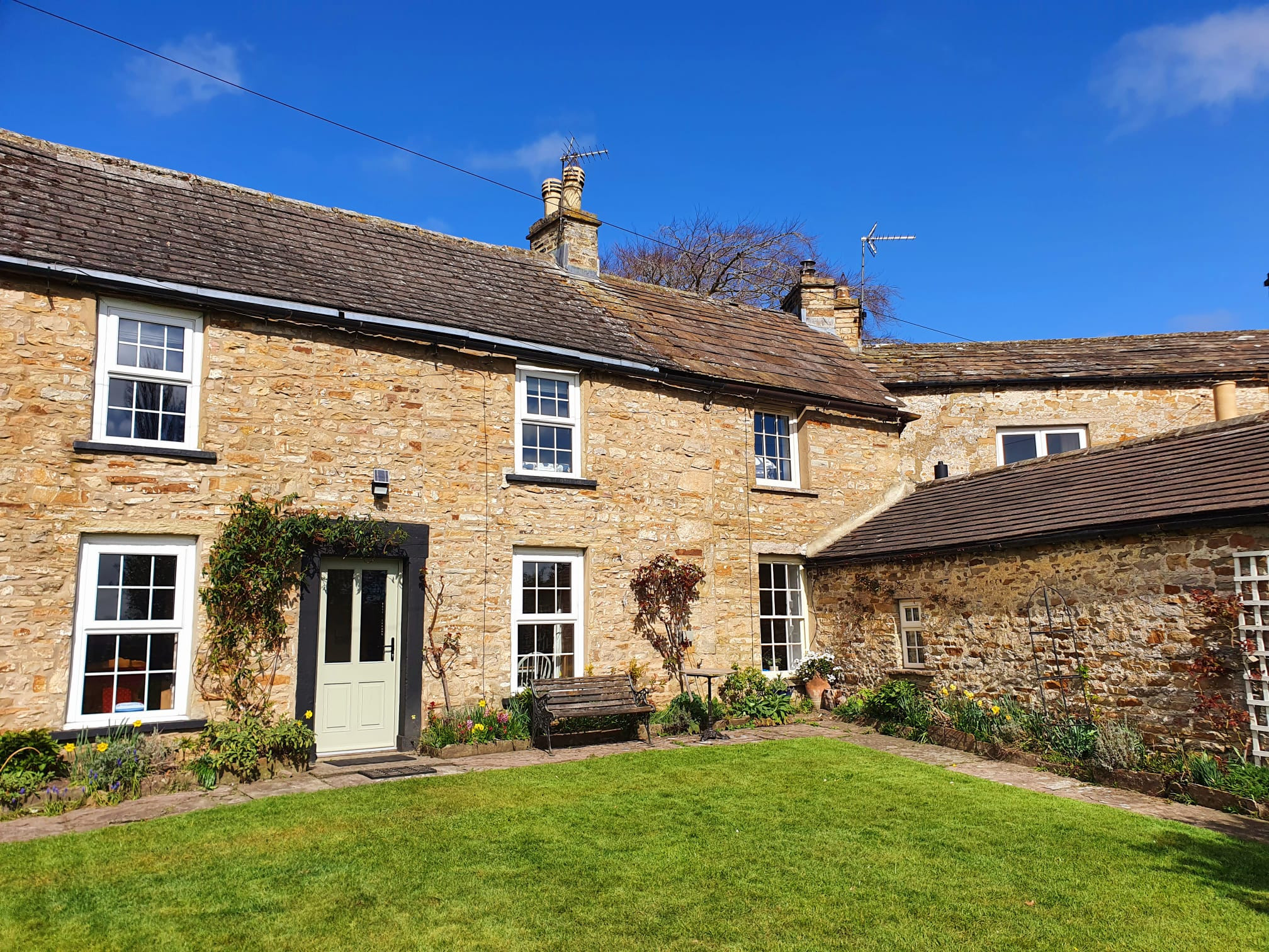 58ff8a35 bef3 4b93 a320 88eb3d3c31e5