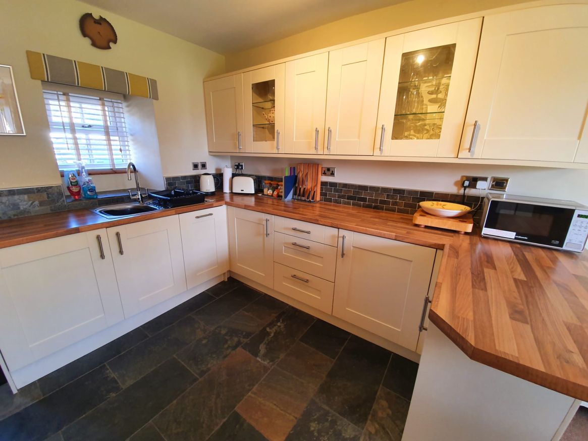 C978feac fbe0 4d2c 94d7 4222da460e82